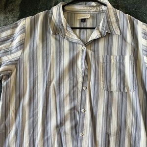 Universal Thread short sleeve button down shirt